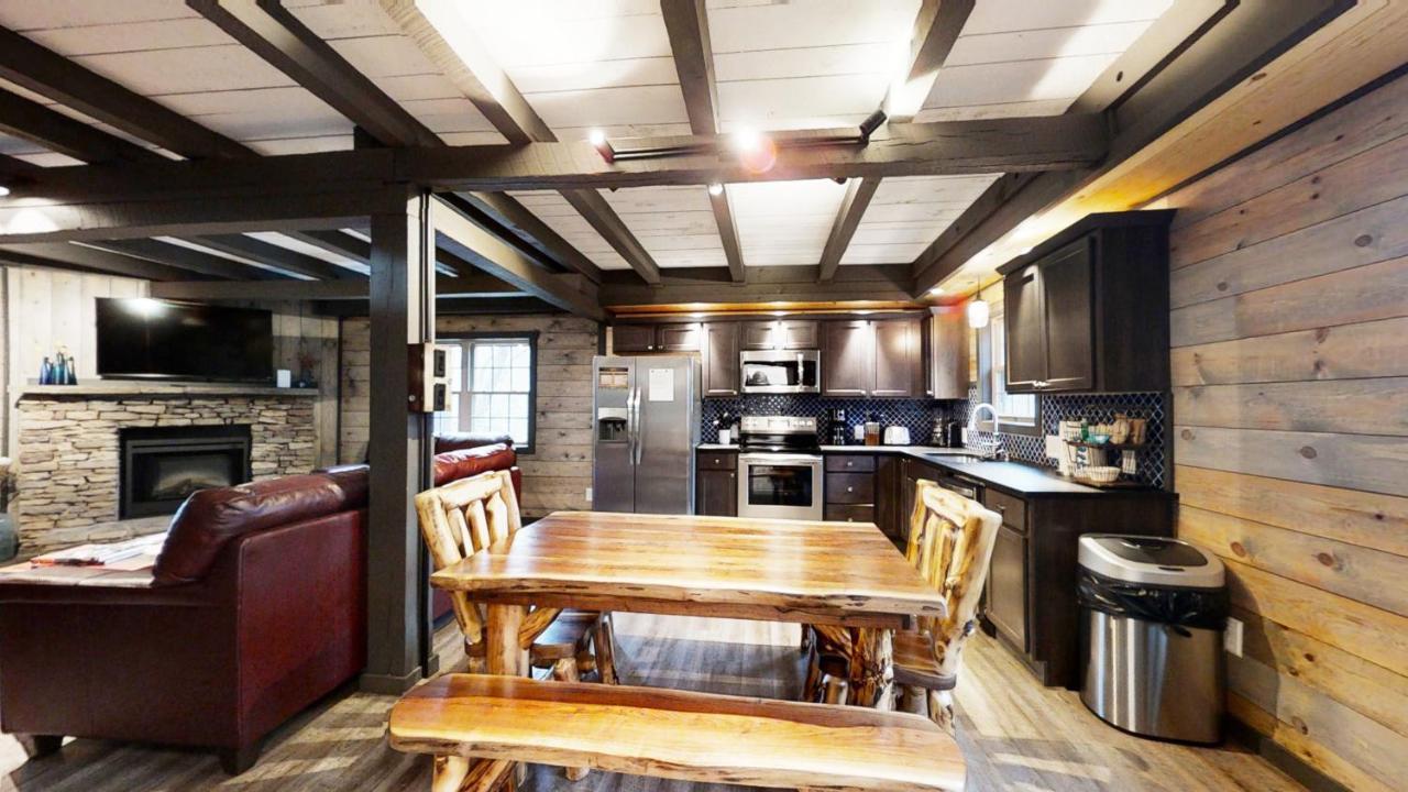 Bigfoots Hideaway Cabin Gatlinburg Εξωτερικό φωτογραφία