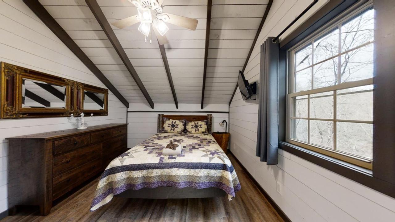 Bigfoots Hideaway Cabin Gatlinburg Εξωτερικό φωτογραφία