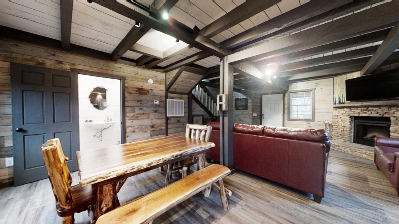 Bigfoots Hideaway Cabin Gatlinburg Εξωτερικό φωτογραφία